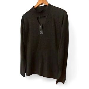 Cable and Gauge Metallic Gray Mock Neck Sweater Small